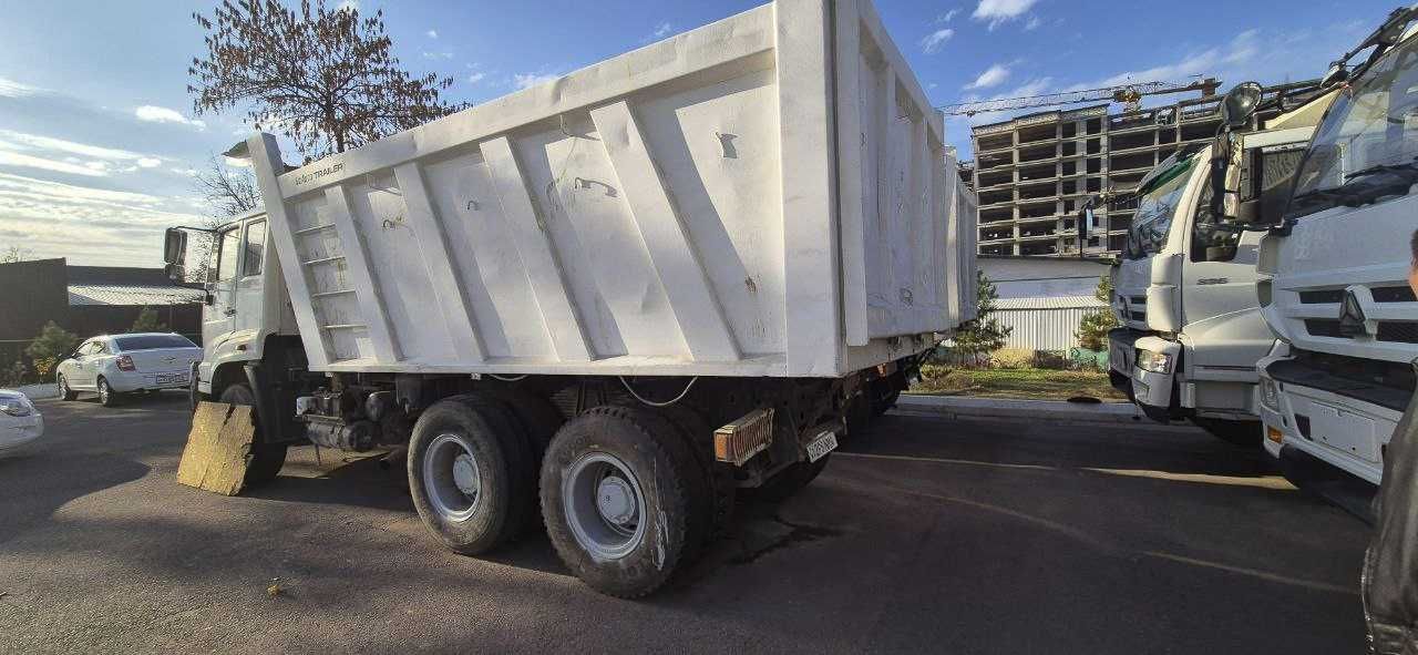 Avtosamosval SINOTRUK