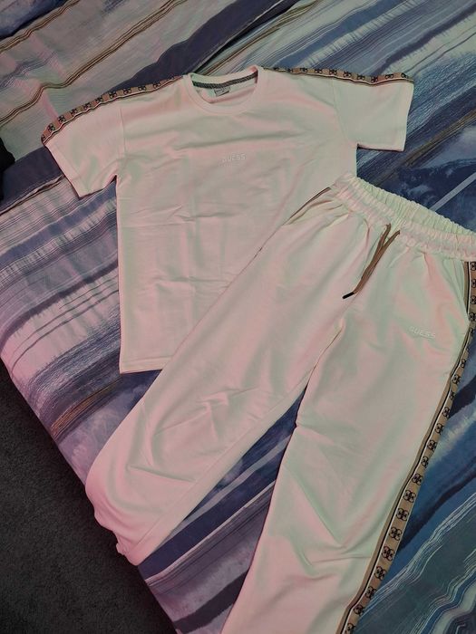 Дамски комплект Guess