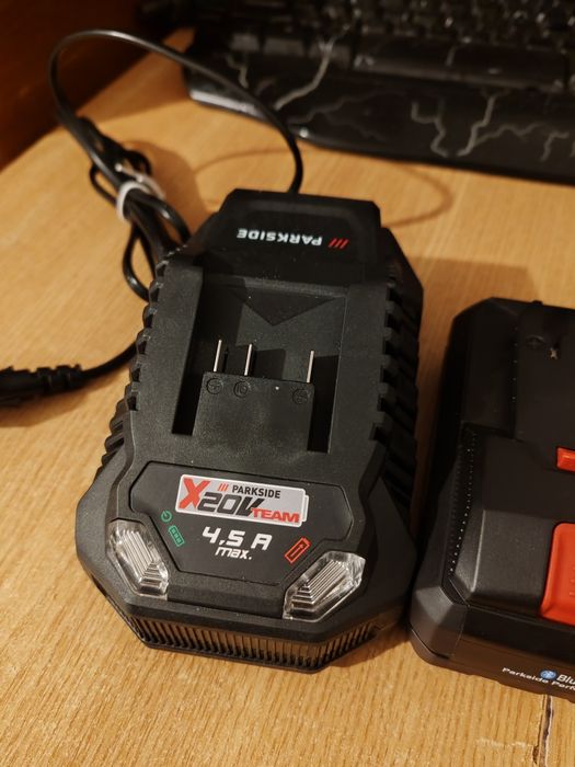 Acumulator Parkside 4Ah Smart 20v Performance baterie + incarcator 4.5