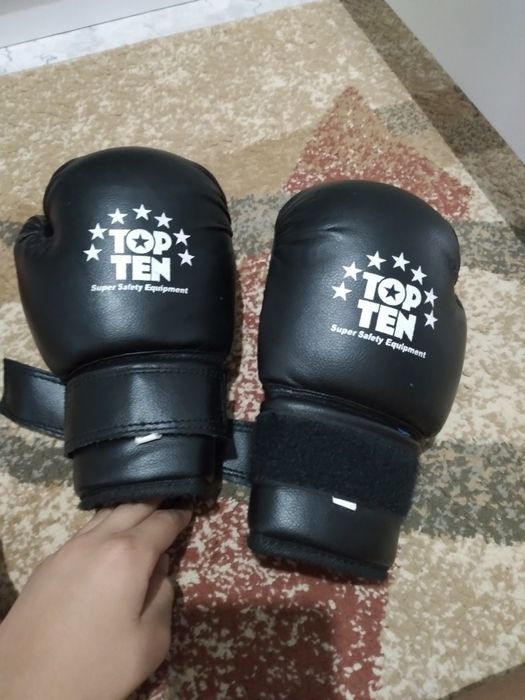 Продам боксорски перчатки
