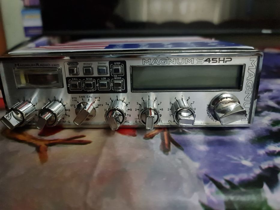 Stație cb Magnum