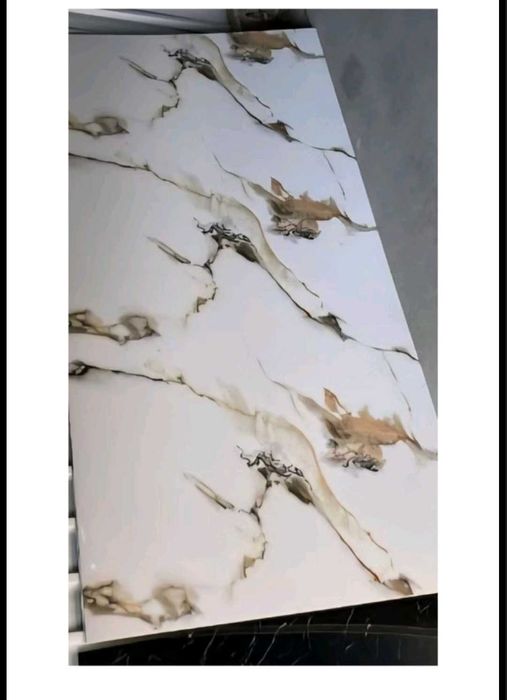 Продавам чисто нови пвц панели  5 бр. 122/260 см