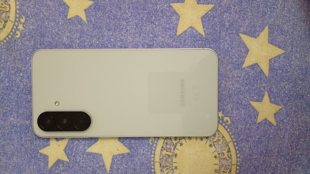 Продавам samsung A56