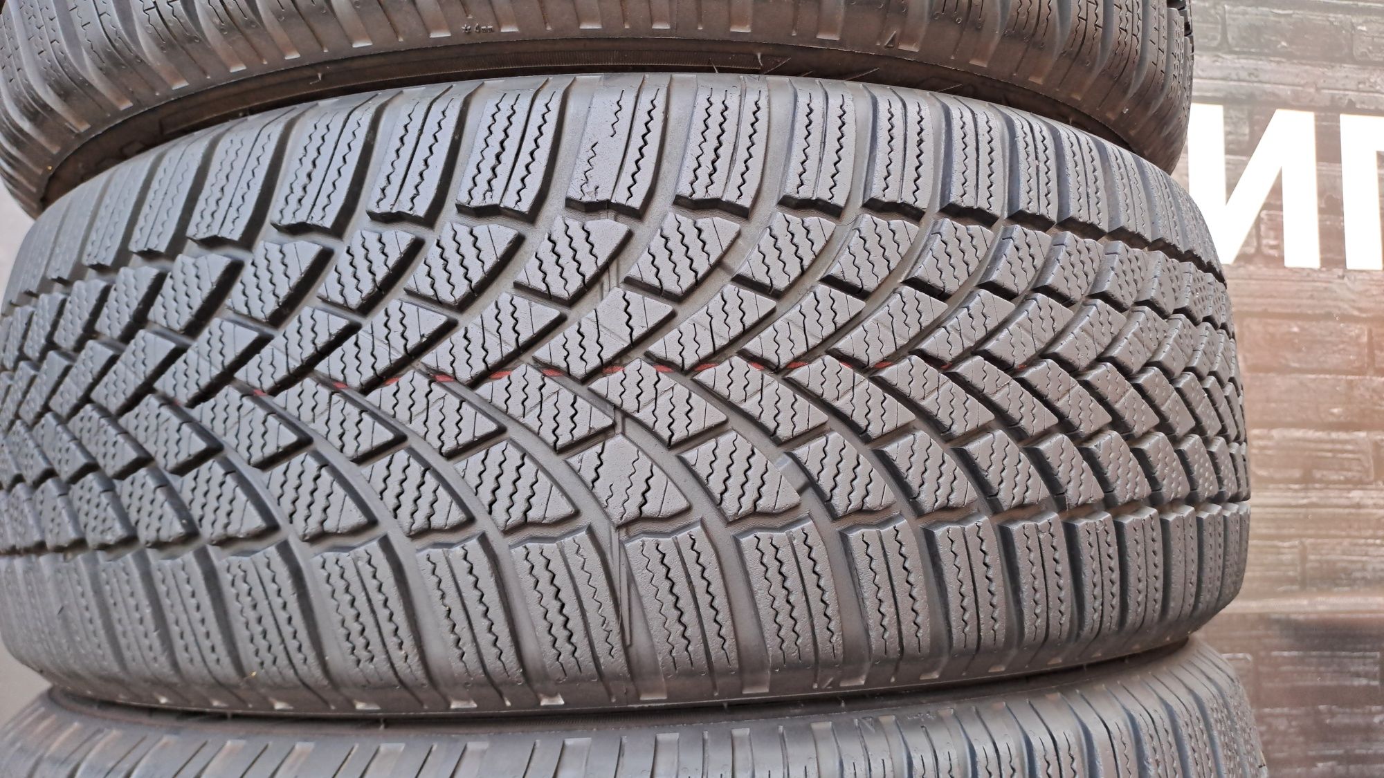 4бр. Зимни 195/55/16 Bridgestone Blizzak LM 005