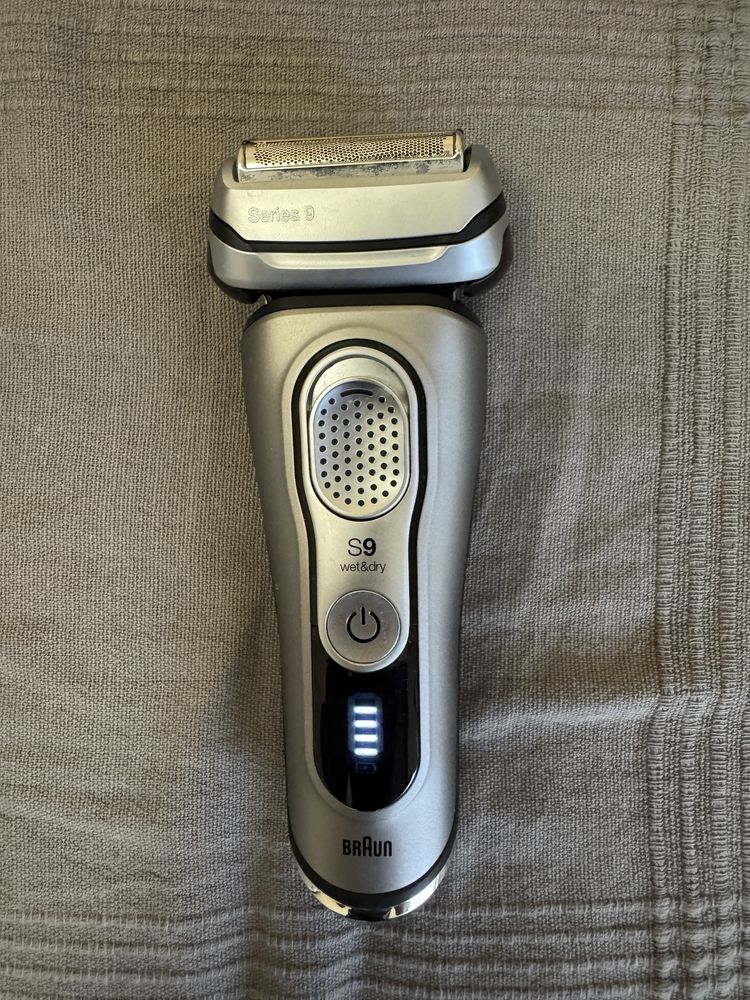 Електрическа Самобръсначка Braun Series 9 9325s