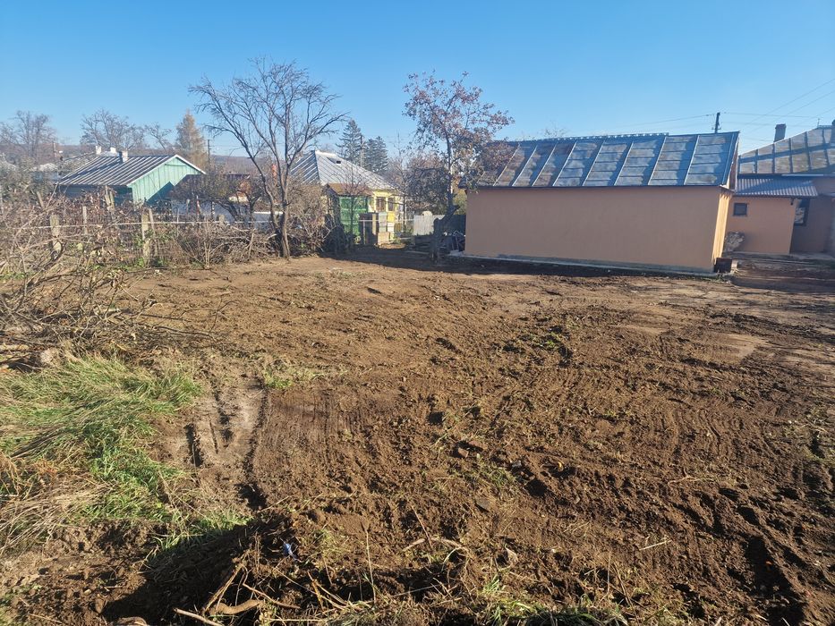 Prestări servicii excavări,fundații,iazuri