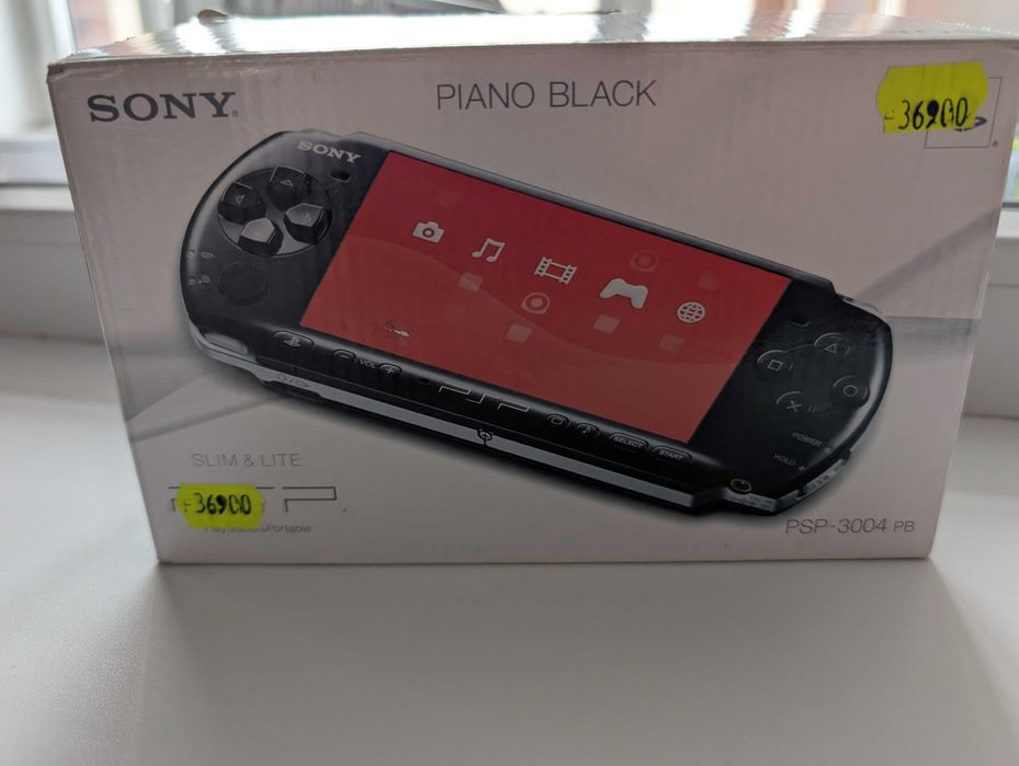 Продам Sony PSP 3004 в идеальном состоянии! Коллекционное состояние!