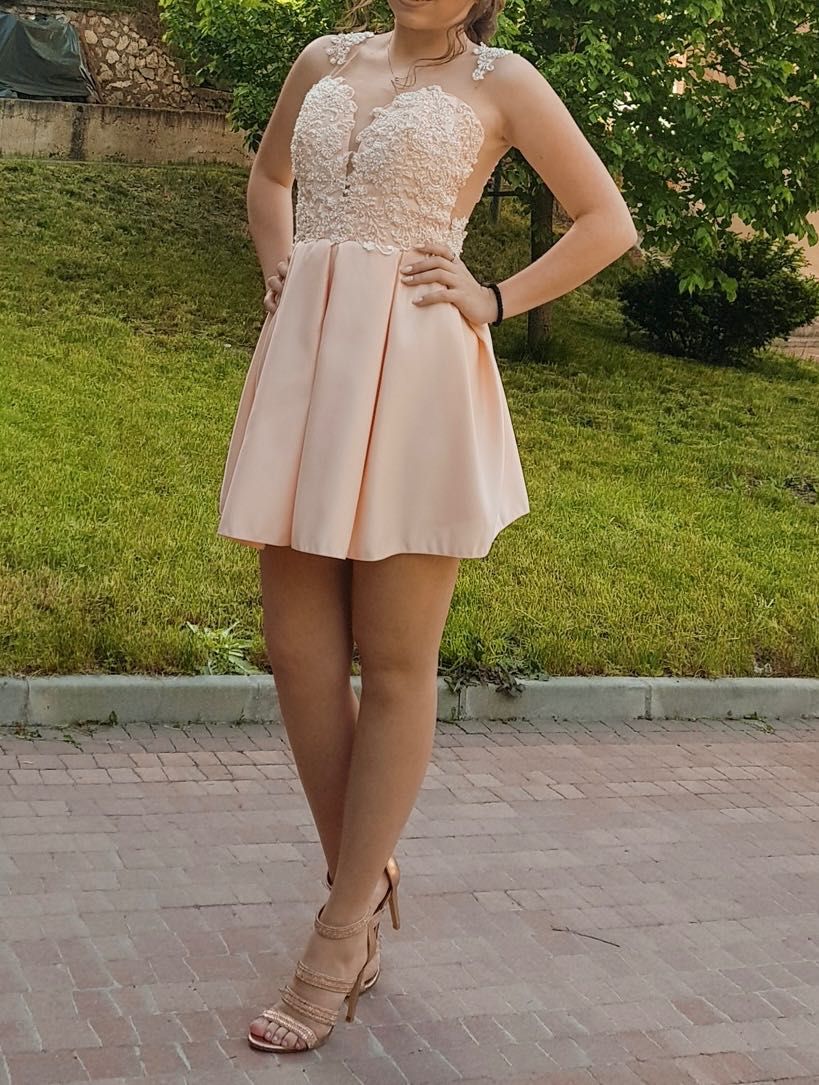 Официална рокля с дантела