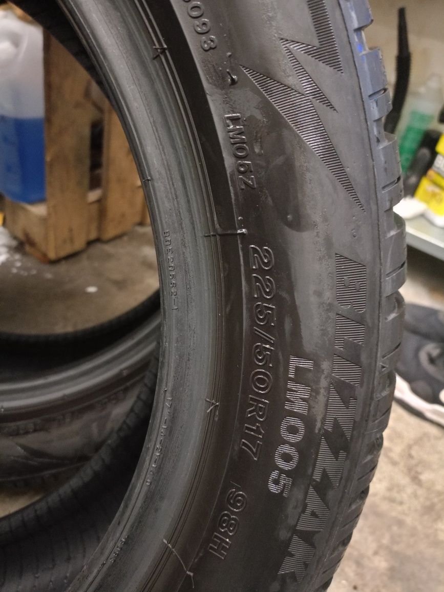 Bridgestone 225 50 17 Зимни