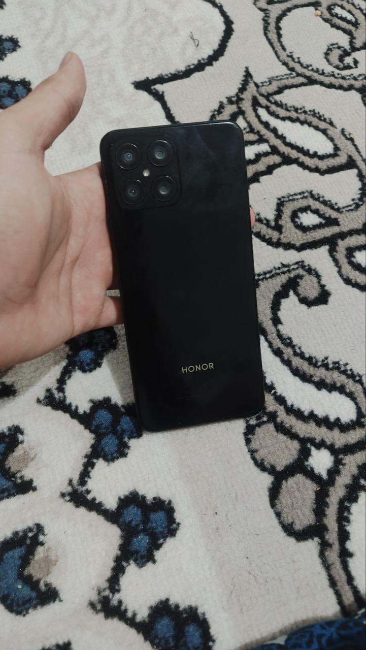 Telfon sotiladi Xonor X8