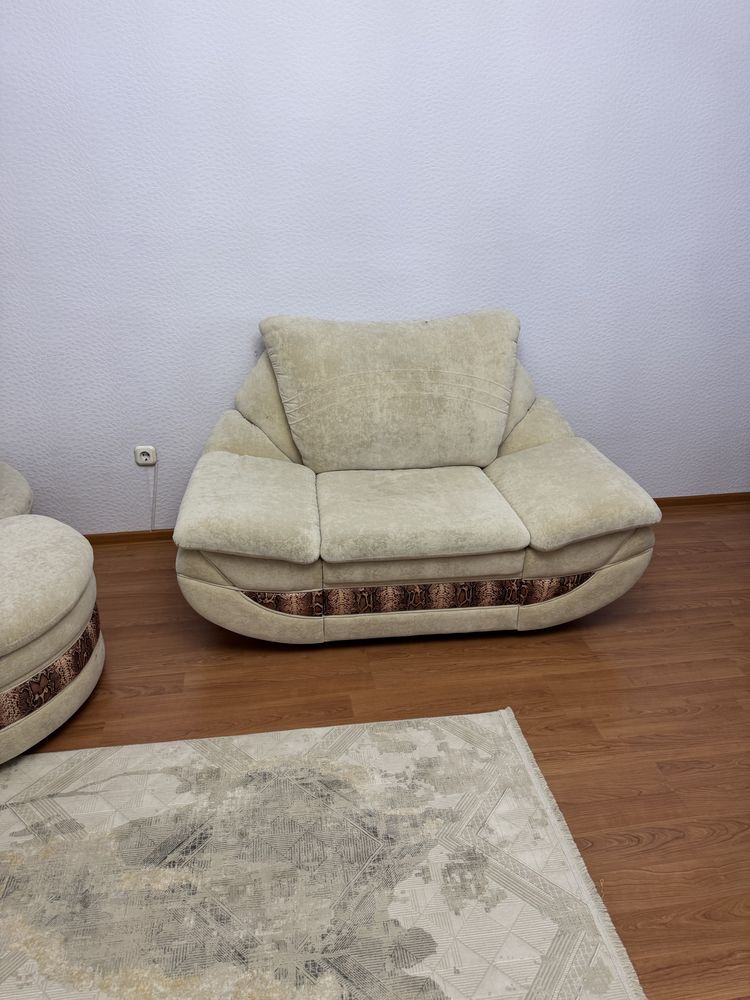 Продаю диван и кресло