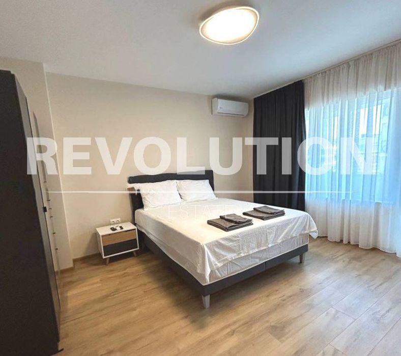 Дава се под наем Тристаен апартамент в Варна, Център - 110 кв.м за 1250 € - Снимка #4