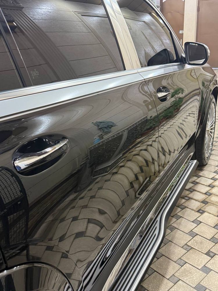 Mercedes benz GLS 450 черный 2021 год