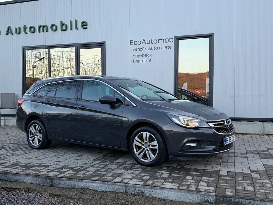 Opel Astra Distribuție schimbată, scaune încălzite, bancheta spate încălzită