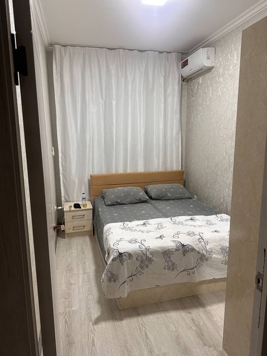 Qorasuv 6 da 2 xonali juda shinam qulay Xonadon