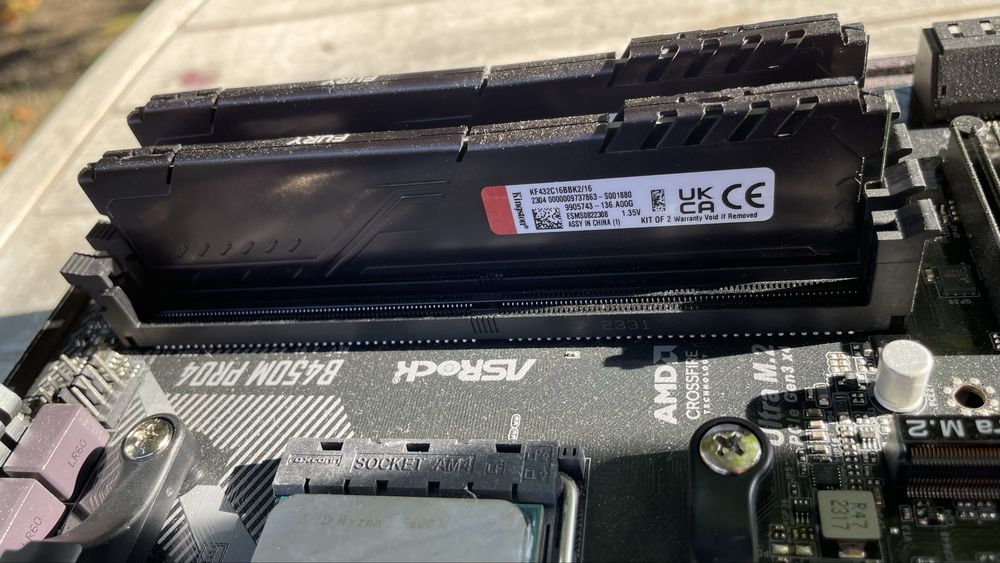 Комлект AMD 5600x дъно и рам