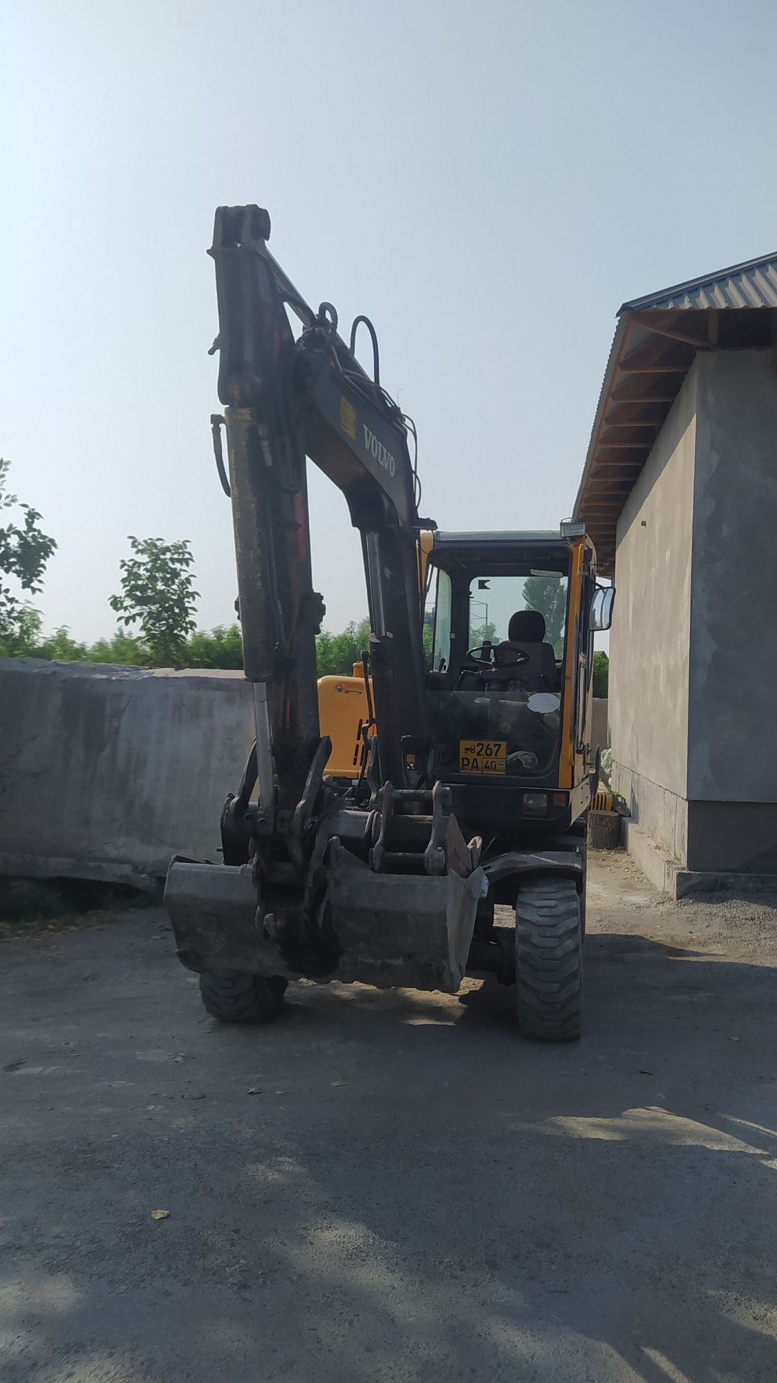 Volvo 55 yili 2004