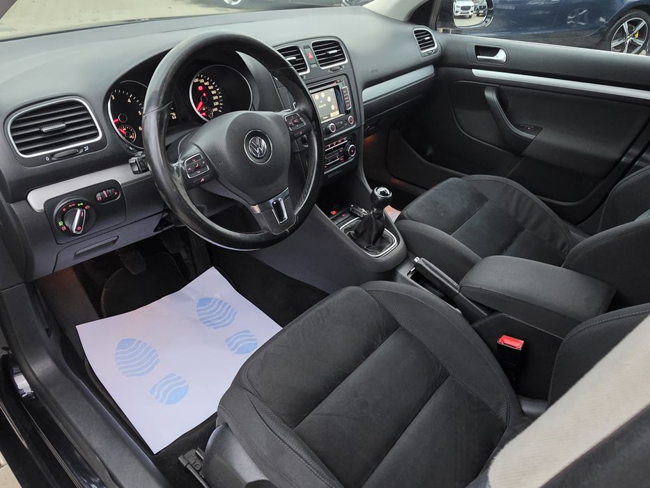 Volkswagen Golf 2011 euro5 diesel navi incalzire clima jante senzori