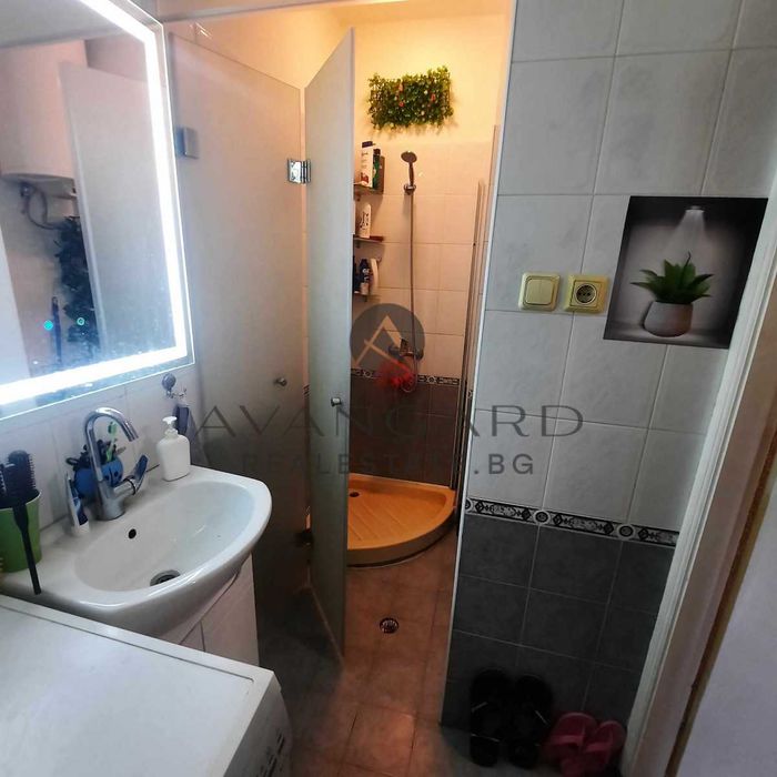 Продава се Тристаен апартамент в Пловдив, Кючук Париж - 64 кв.м за 1829 €/кв.м - Снимка #10