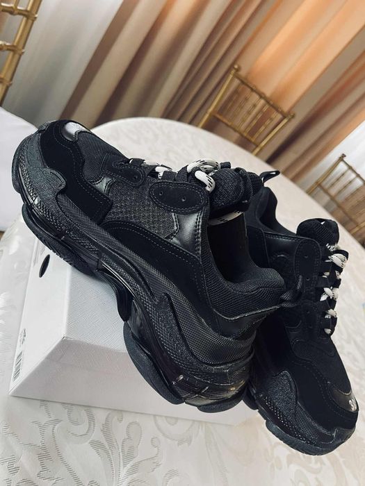 Adidasi balenciaga 1/1 cu originalul , mărime 38