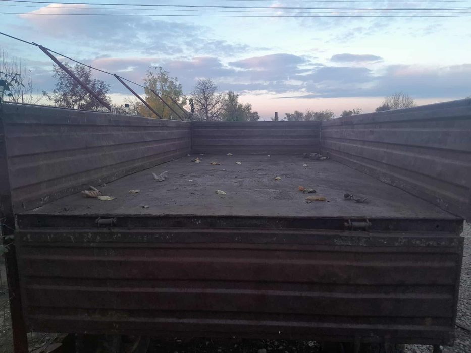 Remorca auto basculabila  tractor