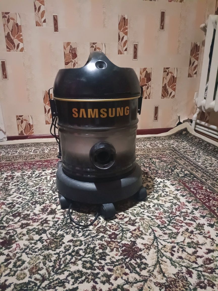 Samsung Пылесос 15L
