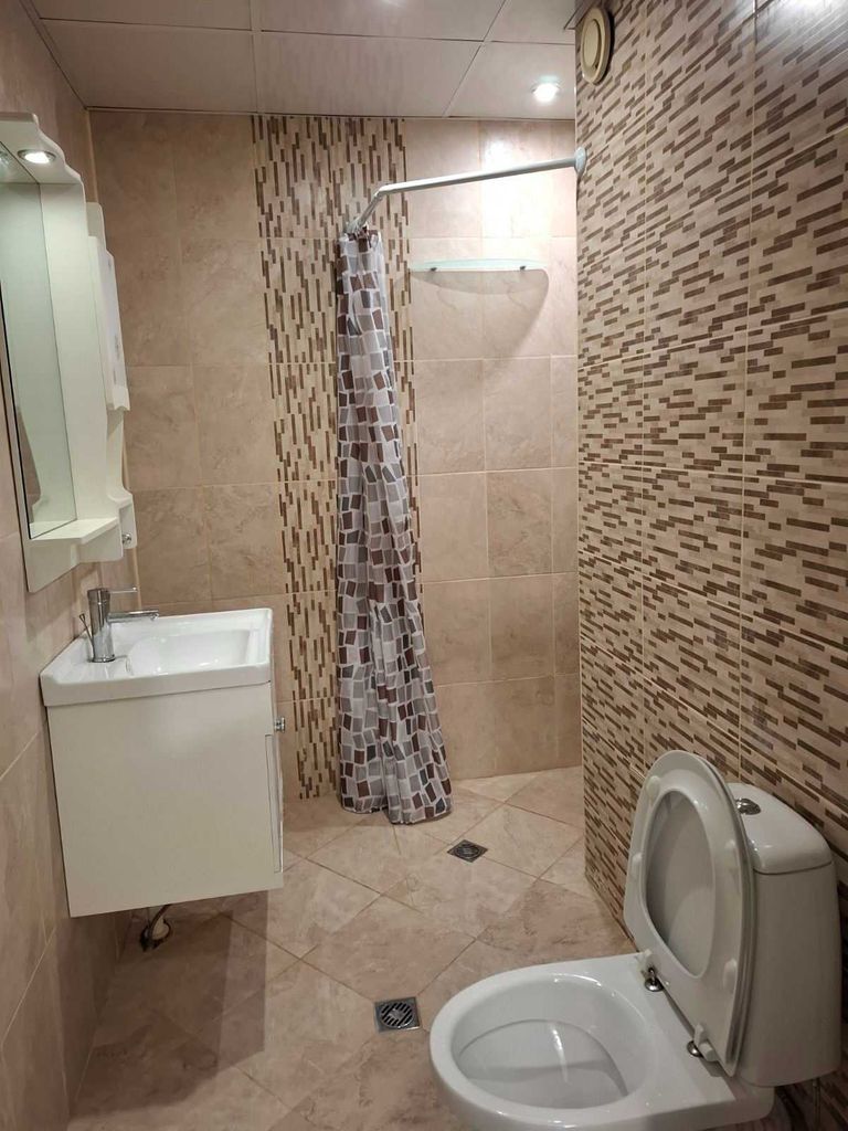 Дава се под наем Четиристаен апартамент в София, Младост 2 - 88 кв.м за 867 € - Снимка #7