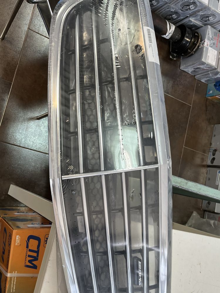 Решетка мерцедес W222