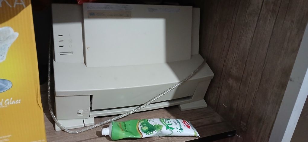 prentr 2 ta Epson m1+ va lazerJet 5l