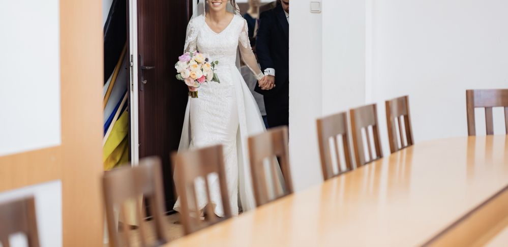 Rochie mireasă unicat - eleganță și rafinament pentru o zi de poveste