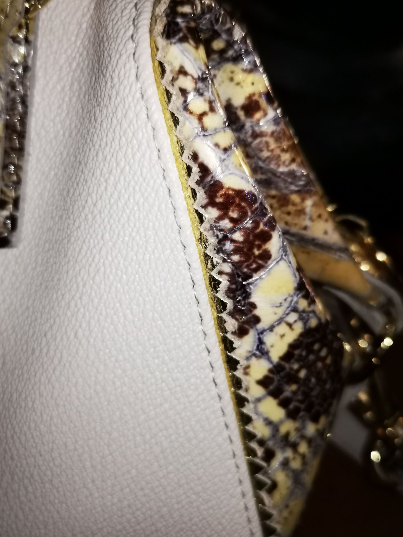 Designer Bag Чантата е модел на марката Cavalinho. Като нова