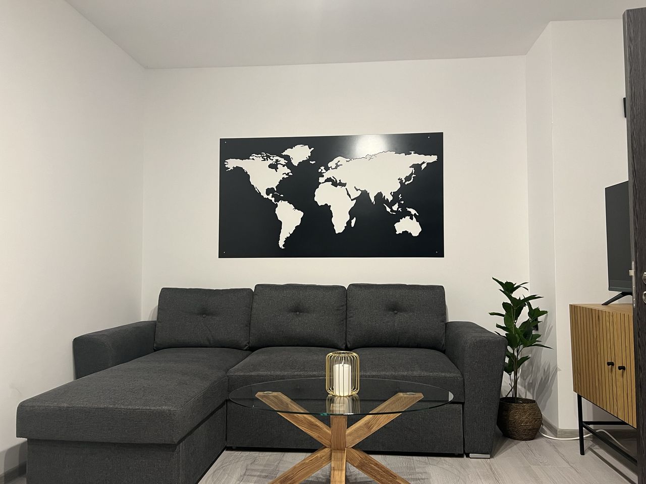 Дава се под наем Тристаен апартамент в Враца, Дъбника - 76 кв.м за 10.2 € - Снимка #5