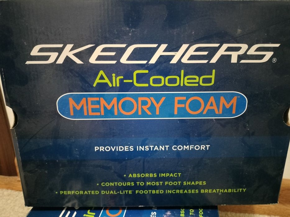 Vand adidasi SKECHERS nr 40