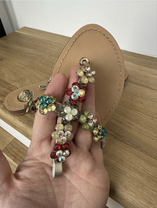 Papuci Guess nr 37 originali