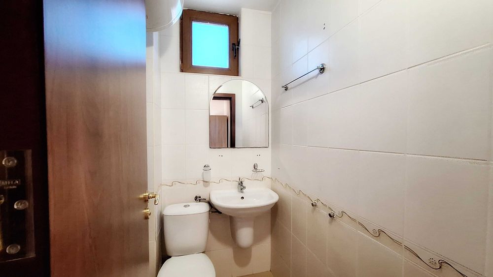 Топъл 3-стаен апартамент в „Сияна 1“, Свети Влас