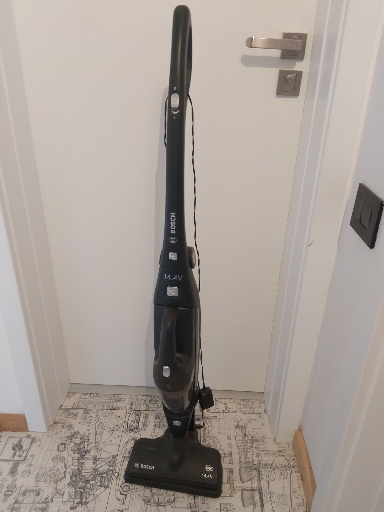 Aspirator vertical Bosch