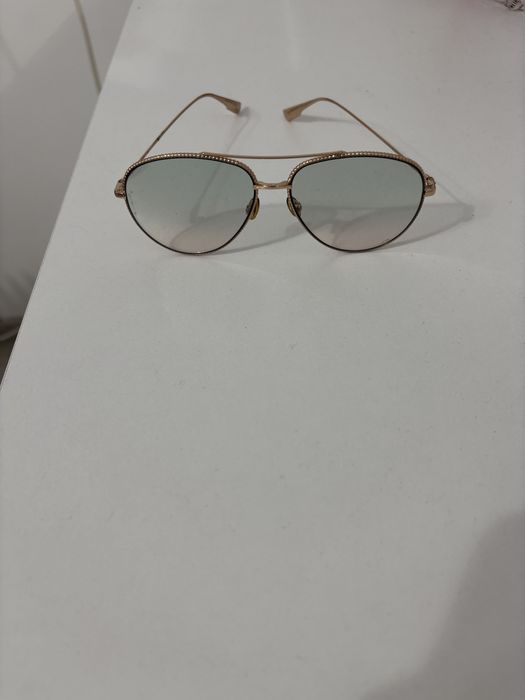 Vand urgent ochelari de soare Christian Dior