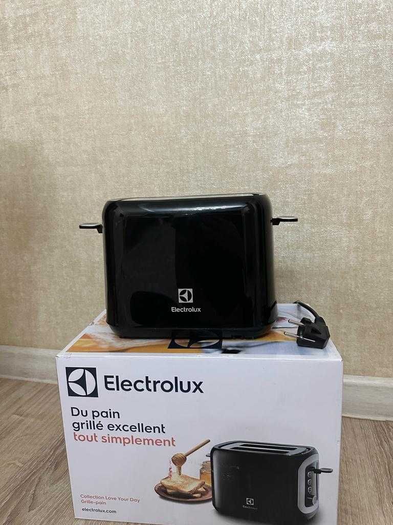 Продам тостер новый Electrolux!!!