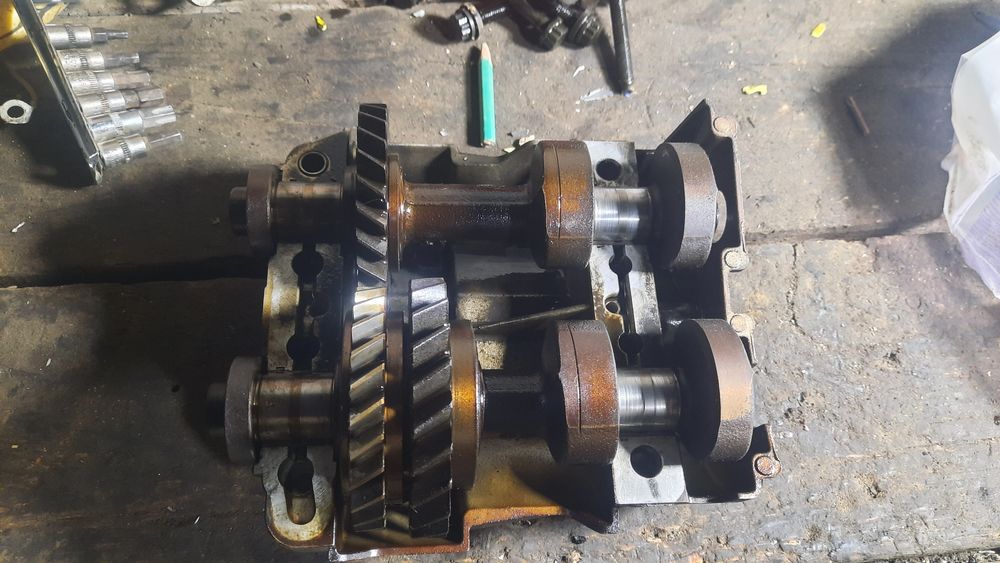 Балансировачный валы на камри 30, 35 и на 40, 45.