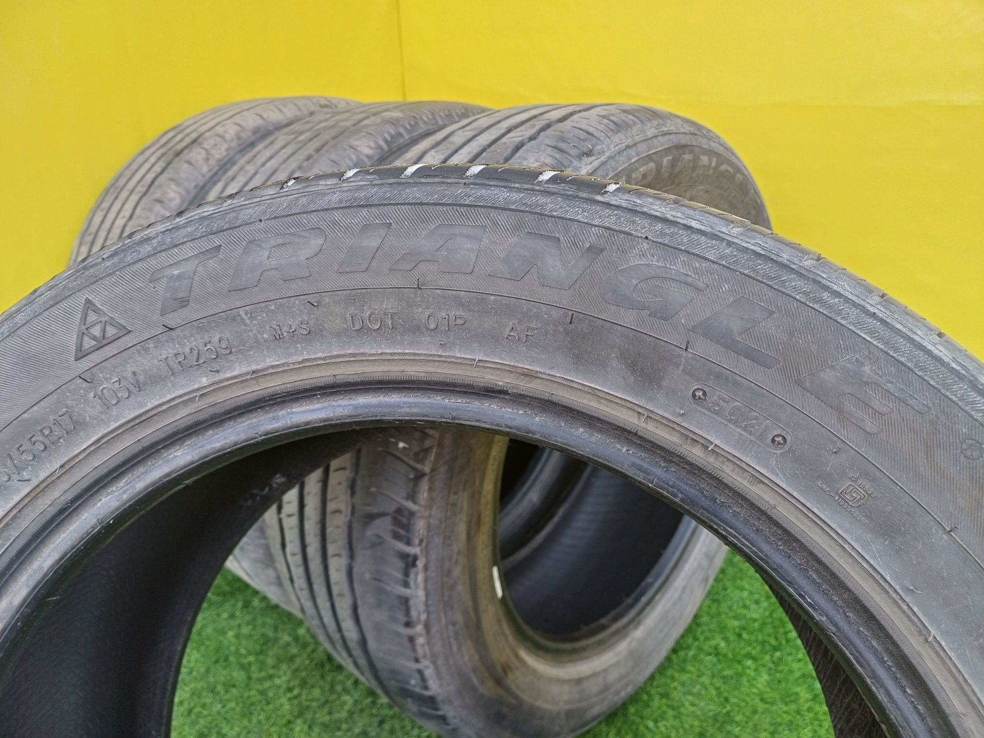 Шины 235/55 R17 Triangle комплект.