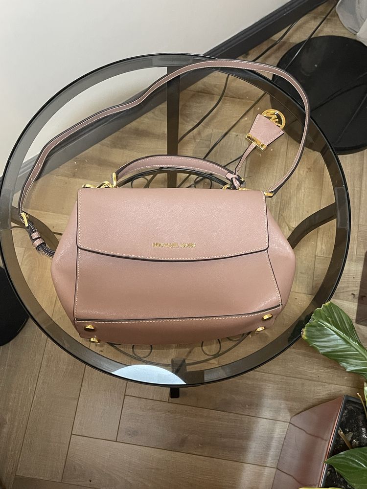 Сумочка Michael Kors