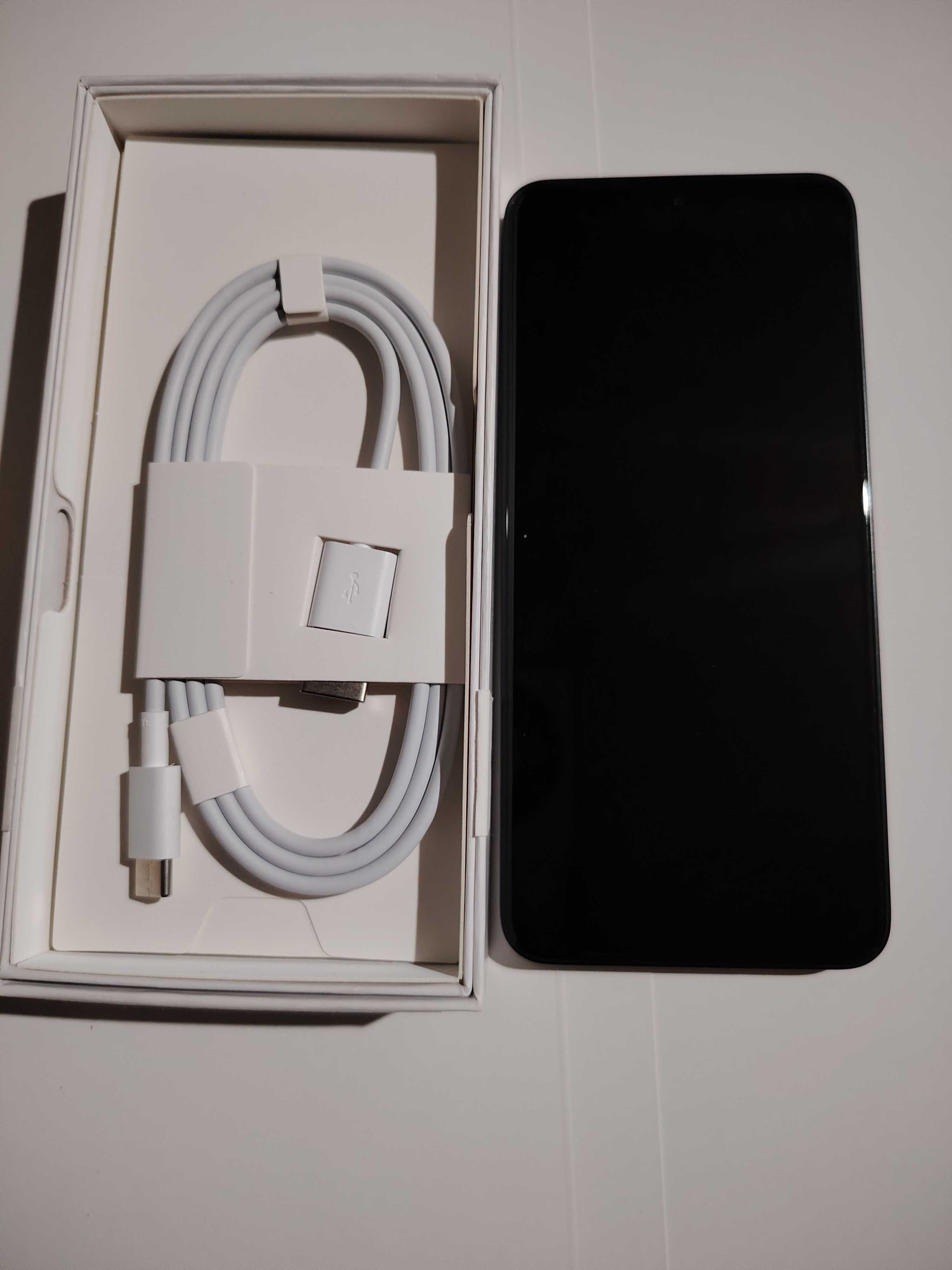 Honor 90 lite с гаранция до края на годината