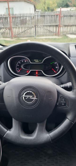 Vând URGENT Opel Vivaro B, lung, 8+1, 2017