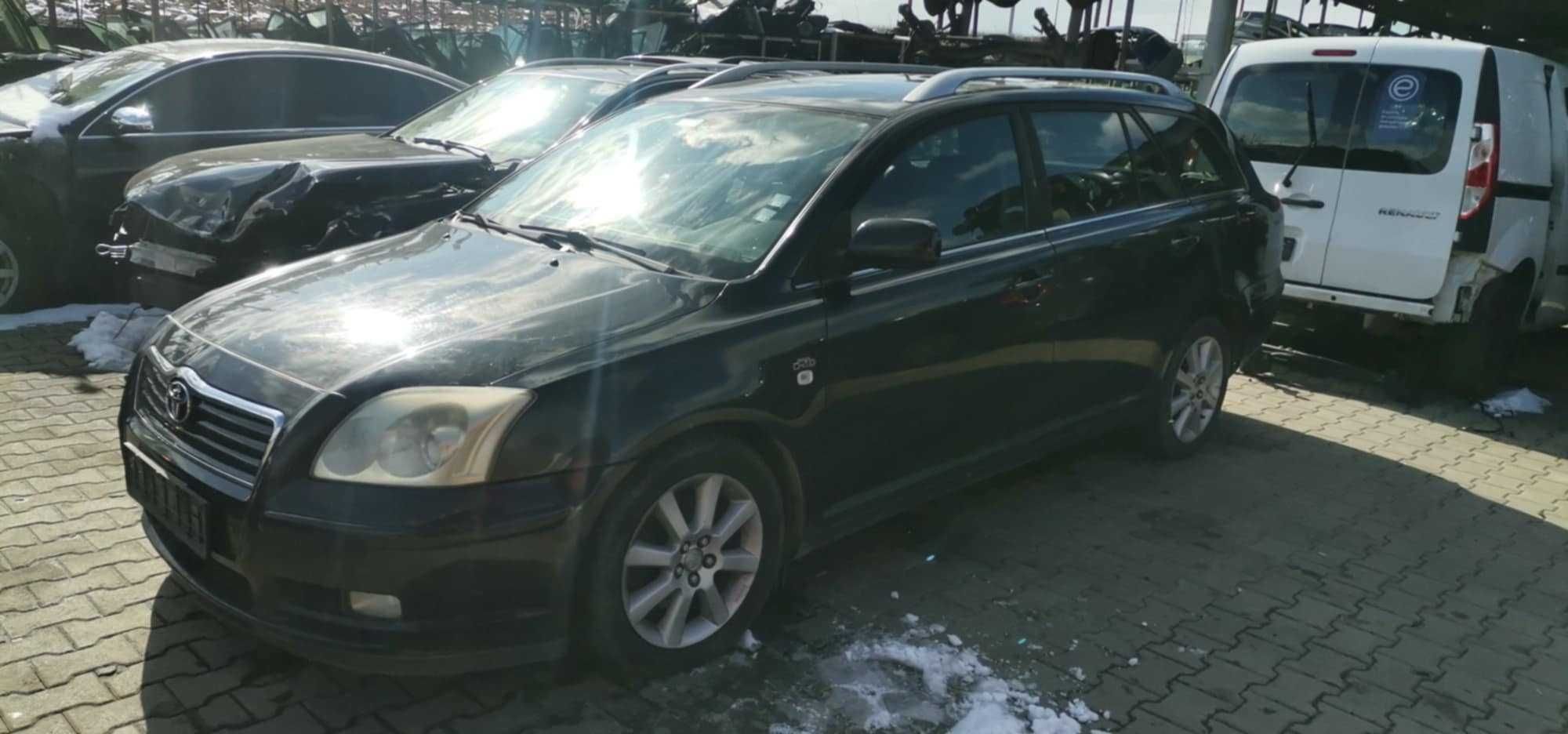 Тойота Авенсис 2004г.