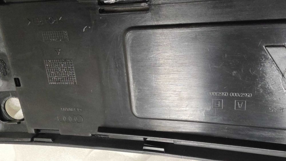 Рамка за номер Audi A6 C6 4F