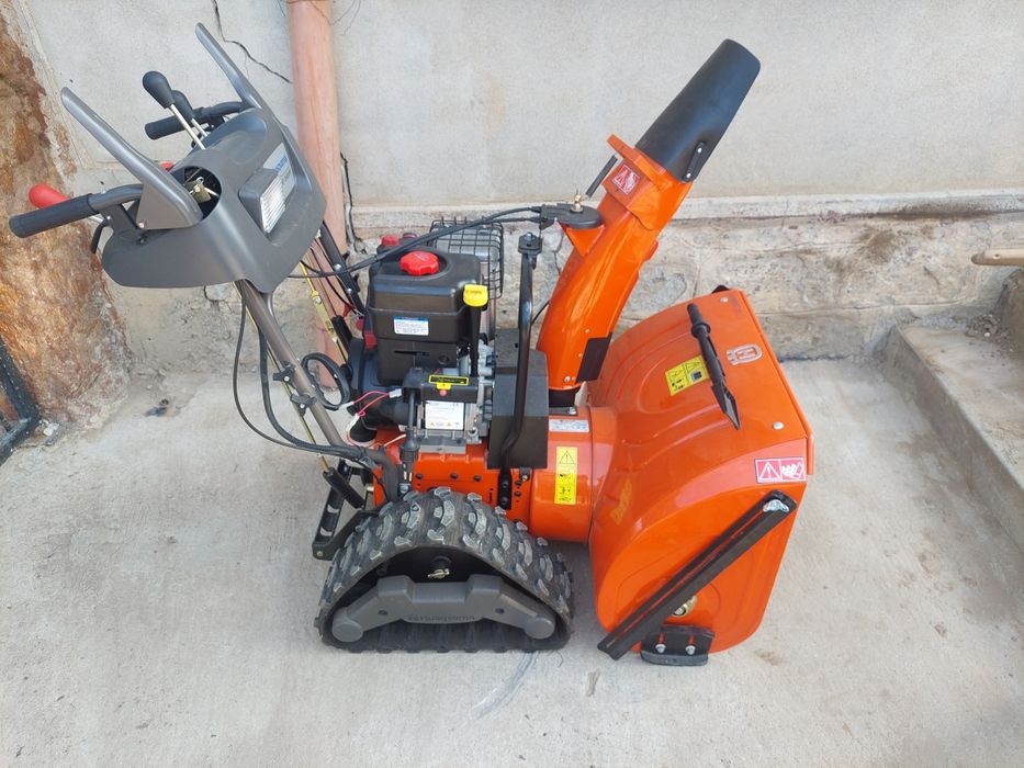 Freză de zăpadă husqvarna pe șenile nouă