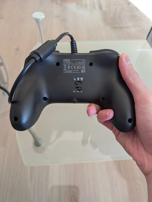 Продавам Джойстик HORI - Fighting Commander OCTA