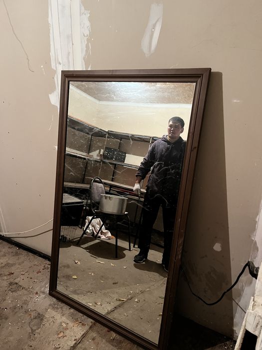 Зеркало Айна сатылады