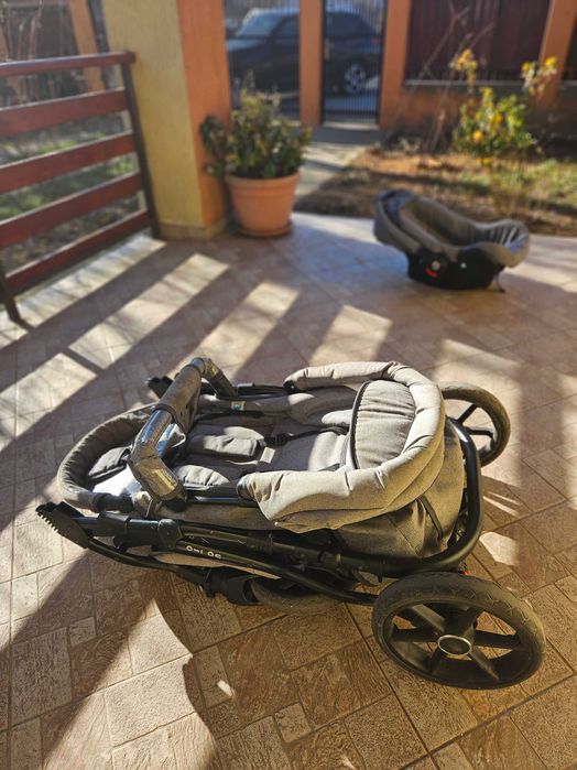 Vand Carucior bebe BOSTON Grey 3 in 1 cu scoica, landou si parte sport