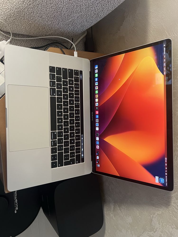 Macbook pro 15.6